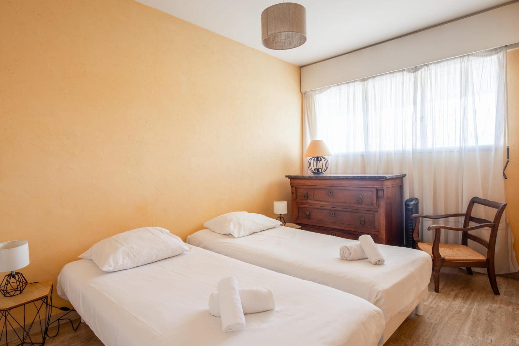 Le Balcon Sur La Baie - Welkeys Apartment กาญเนอ-ซูร์-แมร์ ภายนอก รูปภาพ
