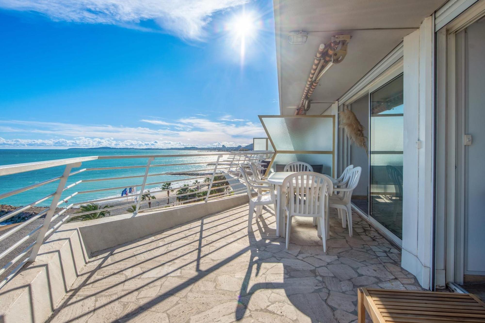 Le Balcon Sur La Baie - Welkeys Apartment กาญเนอ-ซูร์-แมร์ ภายนอก รูปภาพ